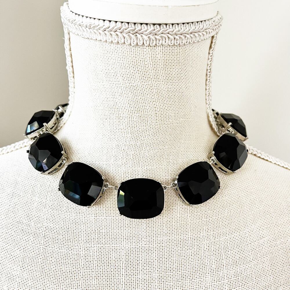 White House Black Market Black Chunky Necklace